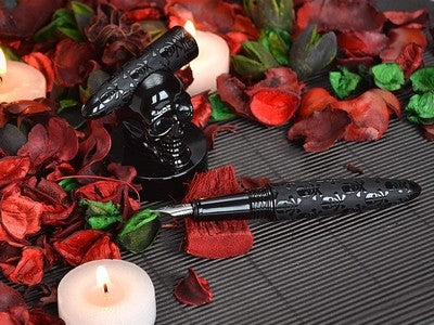 Classic Black Skull Fountain Pen