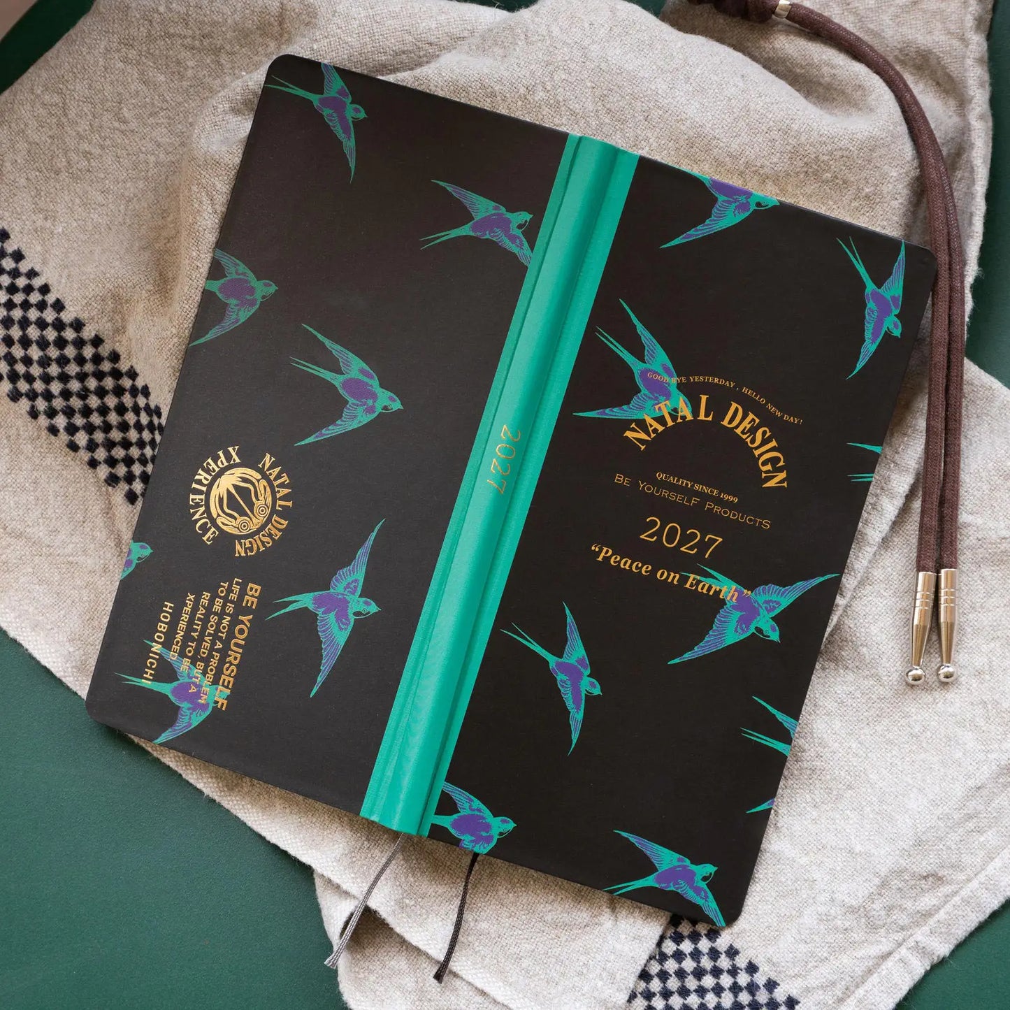 Natal Design: Lucky Swallow