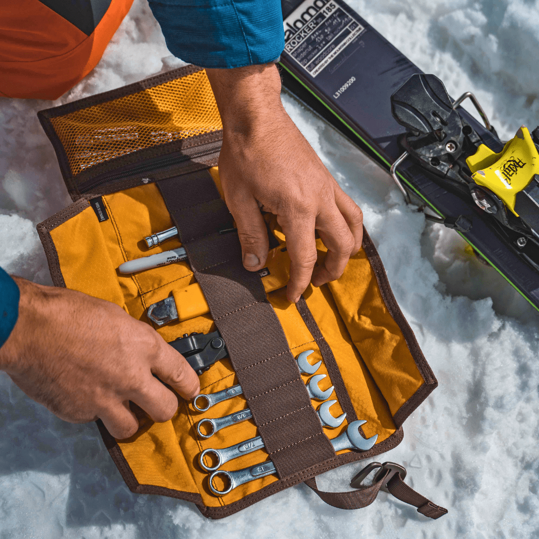 Lochby Tool Roll Carrying Case - Odd Nodd Art Supply